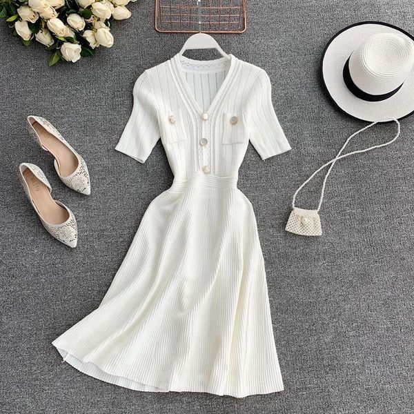 summer 2019 white black single breasted women knitted dress elegant short sleeve high waist knit dress casual verano vestidos, Black;gray
summer 2019 white black single breasted women knitted dress elegant short sleeve high waist knit dress casual verano vestidos, Black;gray