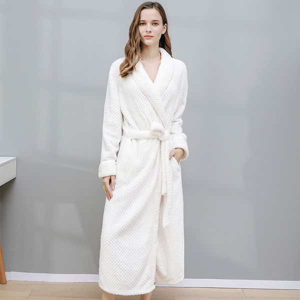 2021 new women's autumn winter long nightgown flannel thicken female sleepwear solid fluffy v neck with sashes style bathrobe qv3u, Black;red
2021 new women's autumn winter long nightgown flannel thicken female sleepwear solid fluffy v neck with sashes style bathrobe qv3u, Black;red