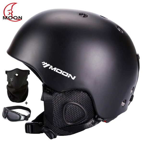 moon ce certification skiing helmet ultralight ski helmet extreme sports skateboard/snowboard pc+eps size 52-64cm 
moon ce certification skiing helmet ultralight ski helmet extreme sports skateboard/snowboard pc+eps size 52-64cm