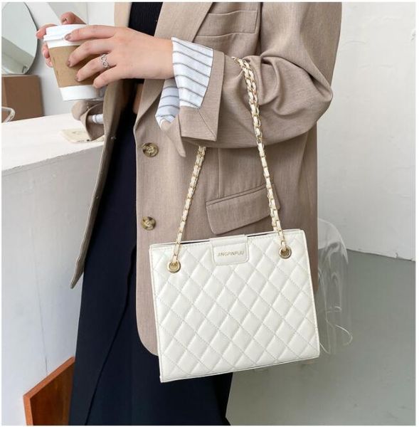 hbp rhombic large bag women bag 2020 new crossbody bag korean version large capacity tote bags female chain shoulder bags
hbp rhombic large bag women bag 2020 new crossbody bag korean version large capacity tote bags female chain shoulder bags