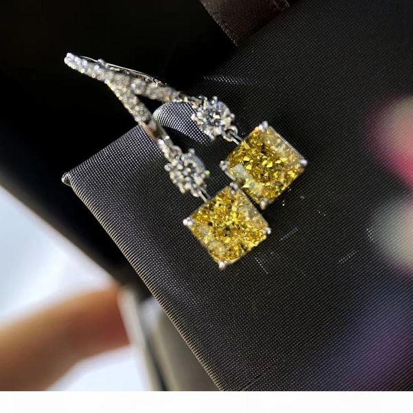 brass material flower pendant earring in 18k real gold plated for women necklace bracelet wedding gift jewelry ps, Golden
brass material flower pendant earring in 18k real gold plated for women necklace bracelet wedding gift jewelry ps, Golden