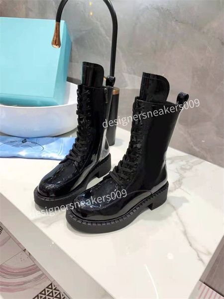 new luxury designer lovers casual shoes comfortable trend speed sneakers solid color series, Black
new luxury designer lovers casual shoes comfortable trend speed sneakers solid color series, Black