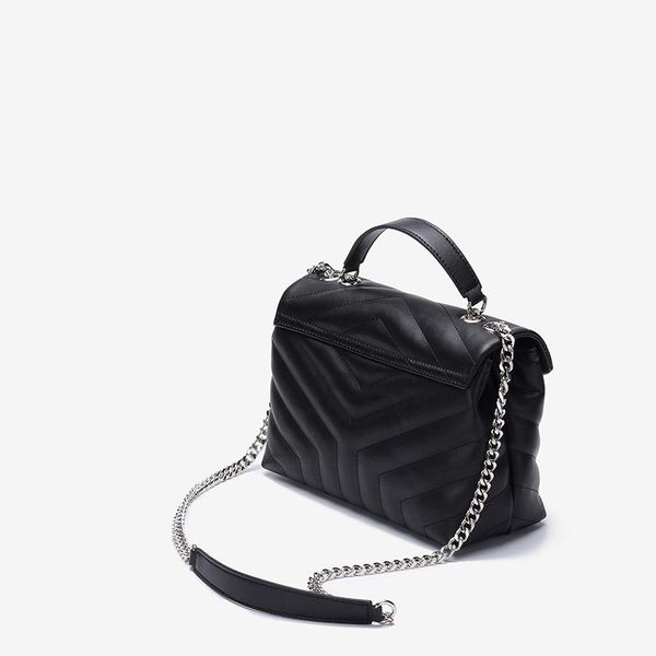 luxury new fashion designer leather qulited vintage shoulder bag women chain shoulder strap with flap handbag 3 size 20/25/32cm
luxury new fashion designer leather qulited vintage shoulder bag women chain shoulder strap with flap handbag 3 size 20/25/32cm