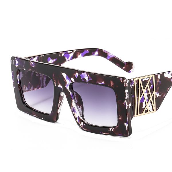 unique oversize square sunglasses for men vintage eyewear flat sun glasses women elegant gradient print flower shade oculos, White;black 
unique oversize square sunglasses for men vintage eyewear flat sun glasses women elegant gradient print flower shade oculos, White;black
