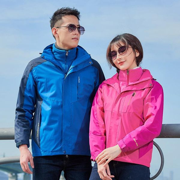 2020 new style outdoor sports couples raincoat jacket three-in-one-piece men and women hooded warm inner wearing-shelling, Blue;black
2020 new style outdoor sports couples raincoat jacket three-in-one-piece men and women hooded warm inner wearing-shelling, Blue;black