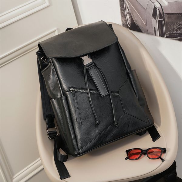 2022 designer men backpack women's fashion luxury embossed embellishment vintage metal buckle letter pendant shoulder bag
2022 designer men backpack women's fashion luxury embossed embellishment vintage metal buckle letter pendant shoulder bag
