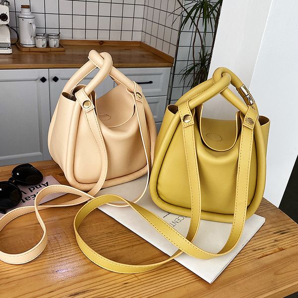 casual bucket bag for women designer handbags luxury pu leather shoulder crossbody bags lady big purses female sac 2020 summer c1016
casual bucket bag for women designer handbags luxury pu leather shoulder crossbody bags lady big purses female sac 2020 summer c1016
