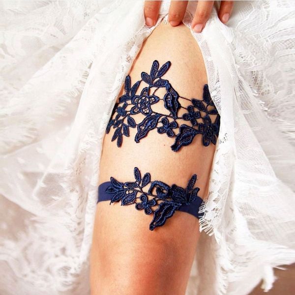 wedding lace black embroidery flower garters 2pcs set for women/bride new thigh ring bridal leg garter, Black;white
wedding lace black embroidery flower garters 2pcs set for women/bride new thigh ring bridal leg garter, Black;white