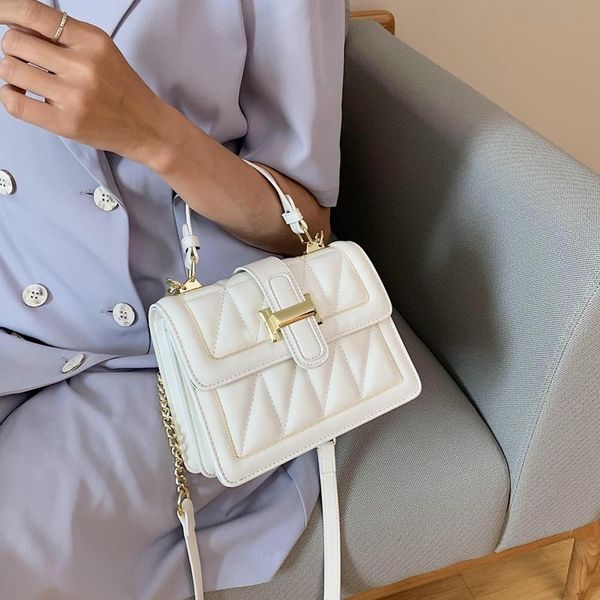 women's chain messenger bag 2020 popular new fashion all-match portable small square bag
women's chain messenger bag 2020 popular new fashion all-match portable small square bag