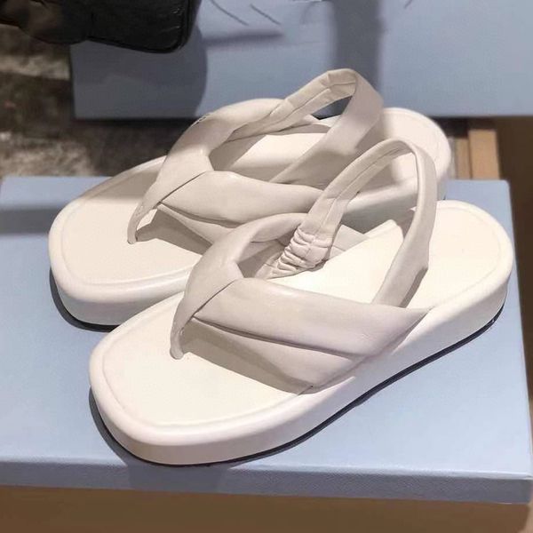 new arrived summer thick bottom casual sandals ladies genuine leather fashion weaving back strap platform single shoes size 35-41, Black
new arrived summer thick bottom casual sandals ladies genuine leather fashion weaving back strap platform single shoes size 35-41, Black