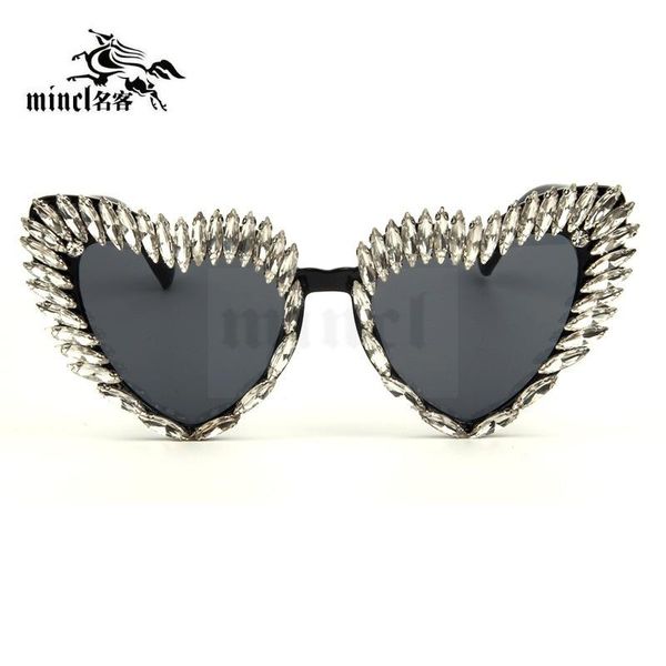 small frame sunglasses women rhinestone luxury designer diamond gradual cat sun glasses female shades new female glasses fml, White;black
small frame sunglasses women rhinestone luxury designer diamond gradual cat sun glasses female shades new female glasses fml, White;black