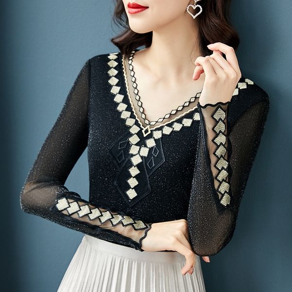 new fashion v-neck t- shirtembroidered stitching mesh bottom shirt for women in autumn and winter 2020 big fat mm slim long sleeve t-shirt f, White
new fashion v-neck t- shirtembroidered stitching mesh bottom shirt for women in autumn and winter 2020 big fat mm slim long sleeve t-shirt f, White