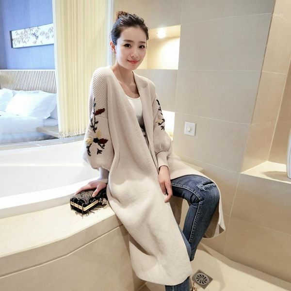 2019 autumn winter fashion women long sleeve cardigan floral embroidery sweater knitted female loose cardigan coat1, White
2019 autumn winter fashion women long sleeve cardigan floral embroidery sweater knitted female loose cardigan coat1, White