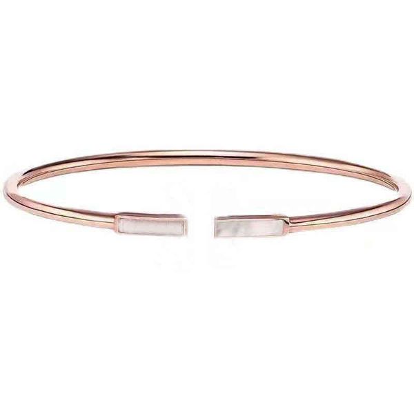 classic fashion sier bangle double opening letter love luxury mother-of-pearl inlaid exquisite box, Black
classic fashion sier bangle double opening letter love luxury mother-of-pearl inlaid exquisite box, Black