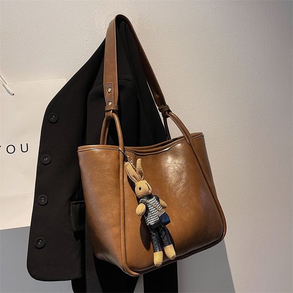 hbp bag 2022 new ins high sense armpit single shoulder commuter tote bags large capacity french retro diagonal bag
hbp bag 2022 new ins high sense armpit single shoulder commuter tote bags large capacity french retro diagonal bag