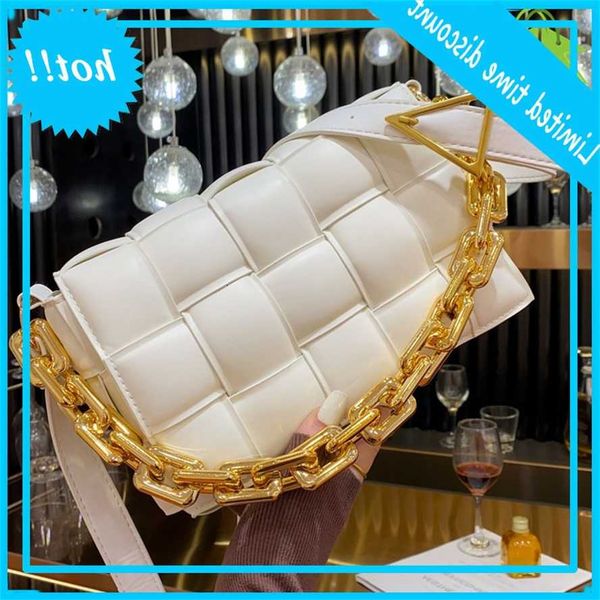 2021 metals chain leather handbags luxury women's designer female shoulder bag lady weave flap tasks square crossbody task
2021 metals chain leather handbags luxury women's designer female shoulder bag lady weave flap tasks square crossbody task