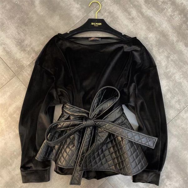 net red with winter new waist coat pinch fold velvet pu lotus leaf side waist seal two - piece set. 201113, Black
net red with winter new waist coat pinch fold velvet pu lotus leaf side waist seal two - piece set. 201113, Black