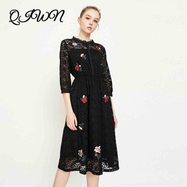 runway women fashion dress 2020 summer black lace hollow out floral embroidery slim midi dress plus size vestidos1, Black;gray
runway women fashion dress 2020 summer black lace hollow out floral embroidery slim midi dress plus size vestidos1, Black;gray