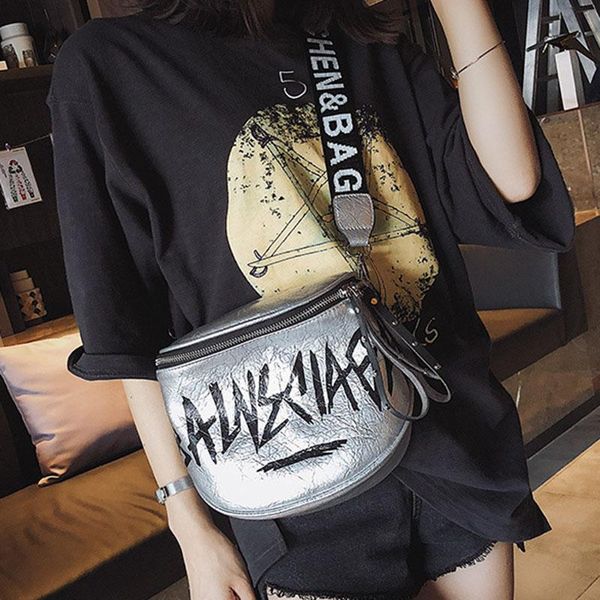 кожа pu письмо сумка с письмом широкого ремнем мода серебряного luxury crossbody сумка для женщин 2020 circular сумки
кожа pu письмо сумка с письмом широкого ремнем мода серебряного luxury crossbody сумка для женщин 2020 circular сумки