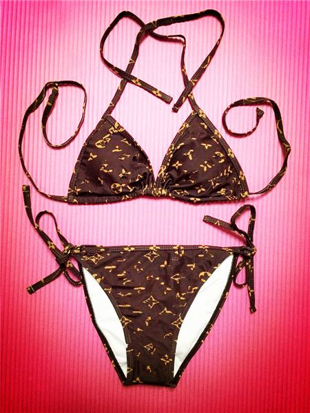 bikini swimsuit for women designer swimsuit summer suits letters branded bathing suits clothes women s bikini swimwear xl 2021, White;black
bikini swimsuit for women designer swimsuit summer suits letters branded bathing suits clothes women s bikini swimwear xl 2021, White;black