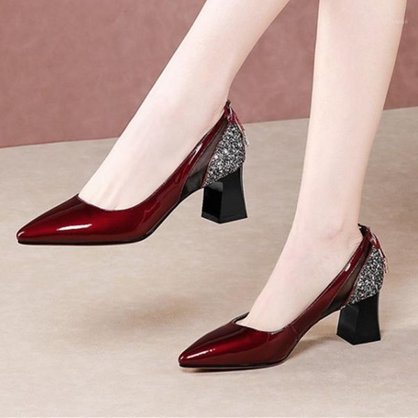 dress shoes 2021 blingbling cow patent leather women pumps spring summer fashion elegant poined toe square heels party shoes1, Black
dress shoes 2021 blingbling cow patent leather women pumps spring summer fashion elegant poined toe square heels party shoes1, Black