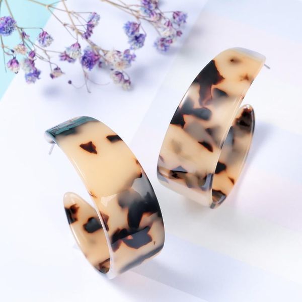 hoop & huggie tortoiseshell leopard earrings for women big round geometric circle earings fashion jewelry boucle d'oreille femme 2021, Golden;silver
hoop & huggie tortoiseshell leopard earrings for women big round geometric circle earings fashion jewelry boucle d'oreille femme 2021, Golden;silver