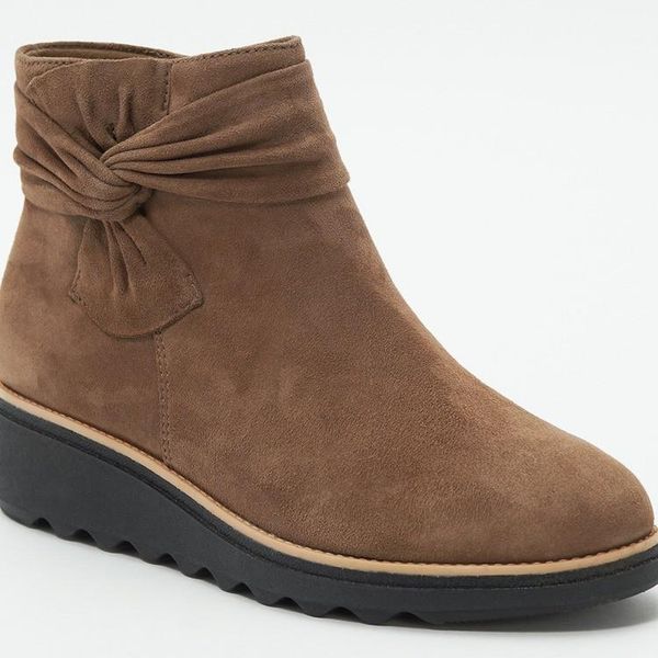 hq001 new fashion women shoes 2021 autumn and winter wedge heel ankle boots british style boots plus size 43, Black
hq001 new fashion women shoes 2021 autumn and winter wedge heel ankle boots british style boots plus size 43, Black