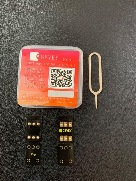 100pcs gevey pro + gift 1 dongle usb tool update anytime any version ios14 13.5.x upgrade all ip12pro max 11p /11/xsmax/xr/xs/x/8/7/6/5s/se
100pcs gevey pro + gift 1 dongle usb tool update anytime any version ios14 13.5.x upgrade all ip12pro max 11p /11/xsmax/xr/xs/x/8/7/6/5s/se
