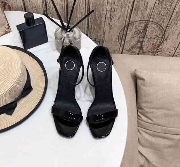 europe and america patent leather letter heel retro high heels sandals fashion women's sandals wedding word shoes 0681, Black
europe and america patent leather letter heel retro high heels sandals fashion women's sandals wedding word shoes 0681, Black