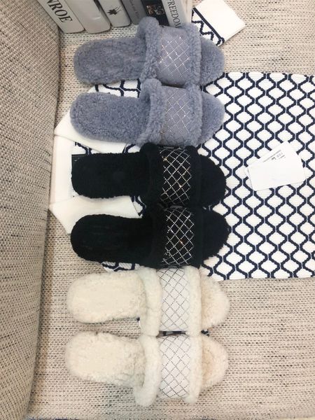 presbyopic fur ladies genuine soft cowhide flat bottom non slip fashion lightweight metal buckle retro designer warm wool cotton slippers, Black
presbyopic fur ladies genuine soft cowhide flat bottom non slip fashion lightweight metal buckle retro designer warm wool cotton slippers, Black