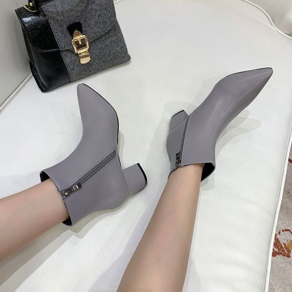 2021 new women's spring and autumn summer martin shoes heels white boots. vjmw, Black
2021 new women's spring and autumn summer martin shoes heels white boots. vjmw, Black