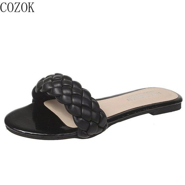 2021 summer new women's slippers casual fashion solid color simple women's shoes beautiful and generous outdoor shoes, Black
2021 summer new women's slippers casual fashion solid color simple women's shoes beautiful and generous outdoor shoes, Black