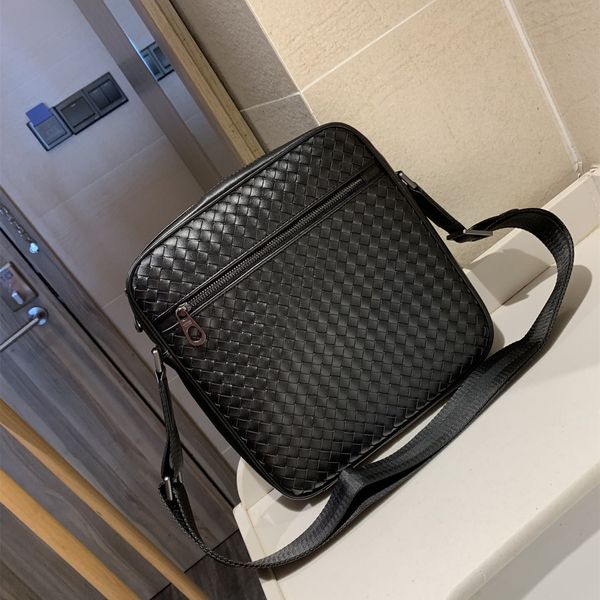 men square bag crossbody classic fashion metal button printed real leather chain bag luxury handbag purses bags
men square bag crossbody classic fashion metal button printed real leather chain bag luxury handbag purses bags