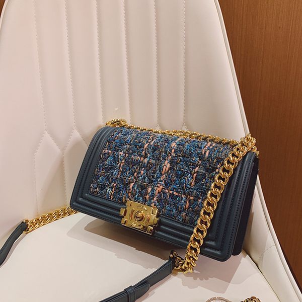 женщины овчины сумки цепи крышки посыльного сумки плеча сумка crossbody закрылков полушерсть вязаные сумки
женщины овчины сумки цепи крышки посыльного сумки плеча сумка crossbody закрылков полушерсть вязаные сумки