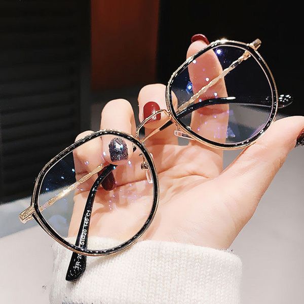 2020women's vintage anti-blu-ray plain eyeglass frames with large frame women's myopia glasses, Silver
2020women's vintage anti-blu-ray plain eyeglass frames with large frame women's myopia glasses, Silver