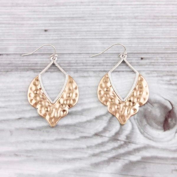 zwpon vintage hammered quatrefoil hollow alloy drop earrings 2020 morocco geometric hollow zinc alloy drop earrings for woman1, Silver
zwpon vintage hammered quatrefoil hollow alloy drop earrings 2020 morocco geometric hollow zinc alloy drop earrings for woman1, Silver