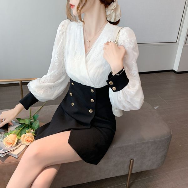 autumn 2020 new fake two long sleeve waist v-neck show thin mesh double breasted dress for women lace lace stlyo, Black;gray
autumn 2020 new fake two long sleeve waist v-neck show thin mesh double breasted dress for women lace lace stlyo, Black;gray