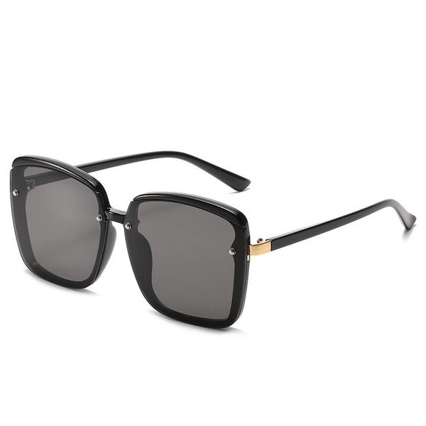 fashion all-match women sunglasses new square large sun glasses for men and women western style street shooting trend oculos, White;black
fashion all-match women sunglasses new square large sun glasses for men and women western style street shooting trend oculos, White;black