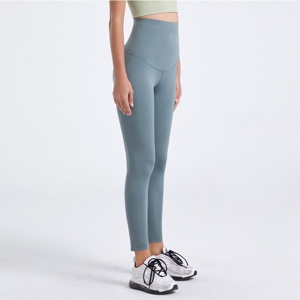 fashion yoga pants for women highly elastic flexible fabric legging lightweight nude feeling yoga pants fitness wear ladies girls leggings, White;red
fashion yoga pants for women highly elastic flexible fabric legging lightweight nude feeling yoga pants fitness wear ladies girls leggings, White;red