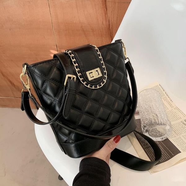 shoulder bags fashion brand design 2021 bucket bag foreign style female messenger underarm
shoulder bags fashion brand design 2021 bucket bag foreign style female messenger underarm