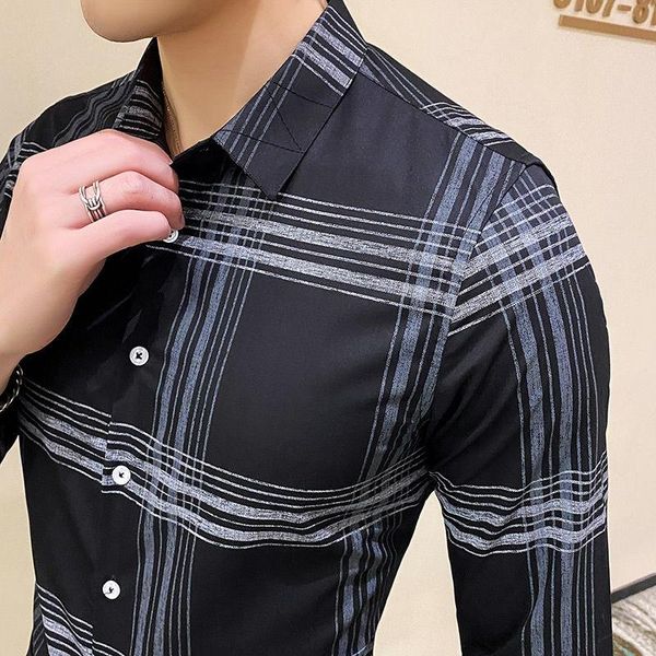 men's long-sleeved shirt 2020 spring and summer new slim fashion striped comfortable long-sleeved shirt young men's fashion, White;black
men's long-sleeved shirt 2020 spring and summer new slim fashion striped comfortable long-sleeved shirt young men's fashion, White;black
