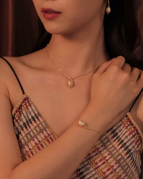 gpldp золото барокко природный жемчуг дизайн braceletstyle браслетизысканный небольшое количество китайского природного жемчуга браслет новы, Golden;silver
gpldp золото барокко природный жемчуг дизайн braceletstyle браслетизысканный небольшое количество китайского природного жемчуга браслет новы, Golden;silver