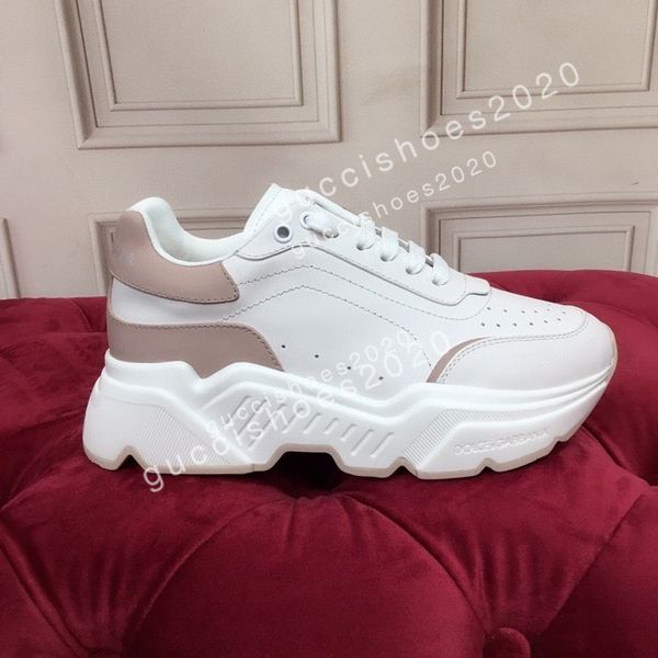 sneaker white classic runner shoe reflective suede calf leather canvas luxurys shoes designer sneakers, Black;red
sneaker white classic runner shoe reflective suede calf leather canvas luxurys shoes designer sneakers, Black;red