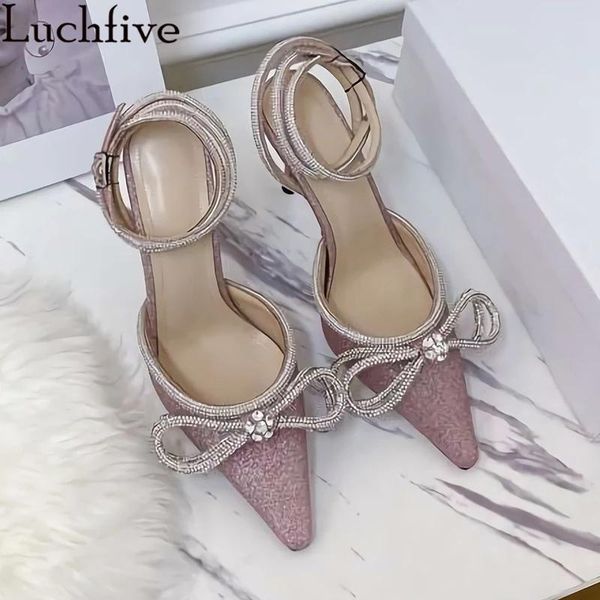 sandals sweet diamond bowtie pointy toe shoes woman ankle wrapped high heels outwear 2021 pink black leather mujer
sandals sweet diamond bowtie pointy toe shoes woman ankle wrapped high heels outwear 2021 pink black leather mujer