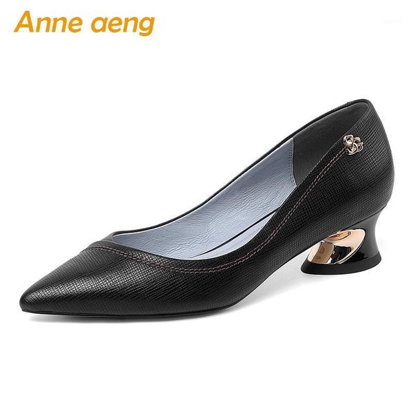 2020 new genuine leather women pumps 4.5cm middle heels pointed toe shallow metal fashion women cow leather shoes black pumps1
2020 new genuine leather women pumps 4.5cm middle heels pointed toe shallow metal fashion women cow leather shoes black pumps1