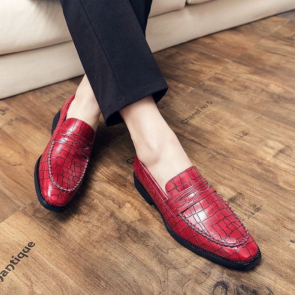 2020 new spring new large size mens leather shoes korean trend hair stylist mens shoes british business casual small leather shoes men, Black
2020 new spring new large size mens leather shoes korean trend hair stylist mens shoes british business casual small leather shoes men, Black