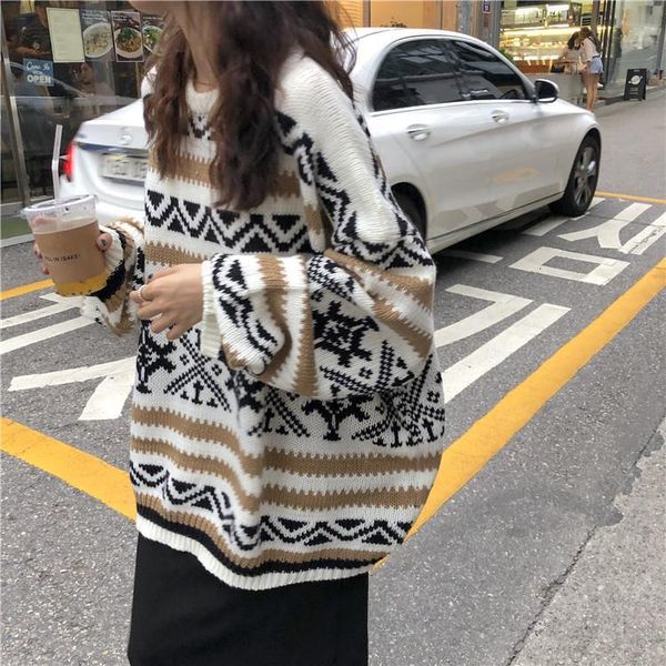 2021 autumn and new winter striped female retro-lazy student girl's around the neck long joker sweater tide vndx, White;black
2021 autumn and new winter striped female retro-lazy student girl's around the neck long joker sweater tide vndx, White;black