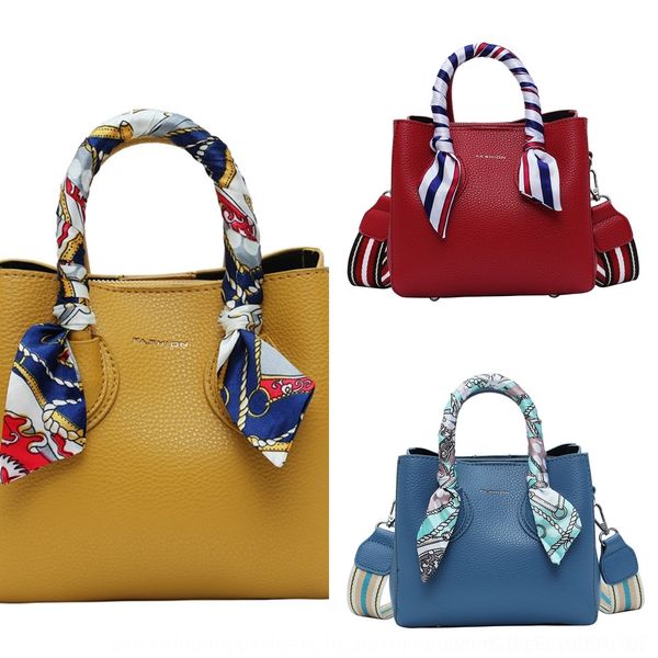 4shpg fashion small net red texture small one 2019 new fashion messenger version of versatile women's shoulder korean bag fragrant wome
4shpg fashion small net red texture small one 2019 new fashion messenger version of versatile women's shoulder korean bag fragrant wome