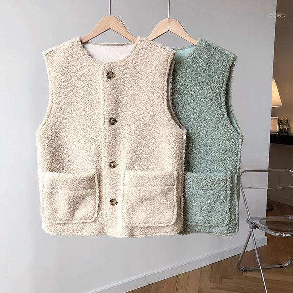 lamb wool vest women's 2020 autumn winter new korean style round neck fur-integrated vest jacket1, Black;white
lamb wool vest women's 2020 autumn winter new korean style round neck fur-integrated vest jacket1, Black;white