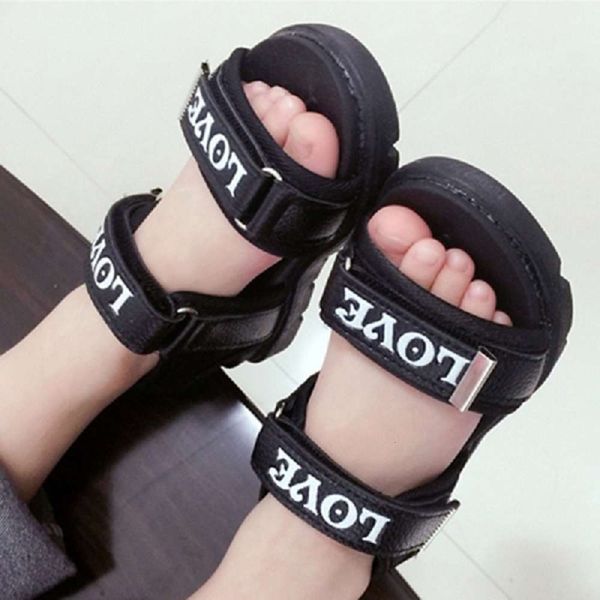 summer sandals new 2020 cuhk korean fashion girls' boys' beach sho, Black;red
summer sandals new 2020 cuhk korean fashion girls' boys' beach sho, Black;red